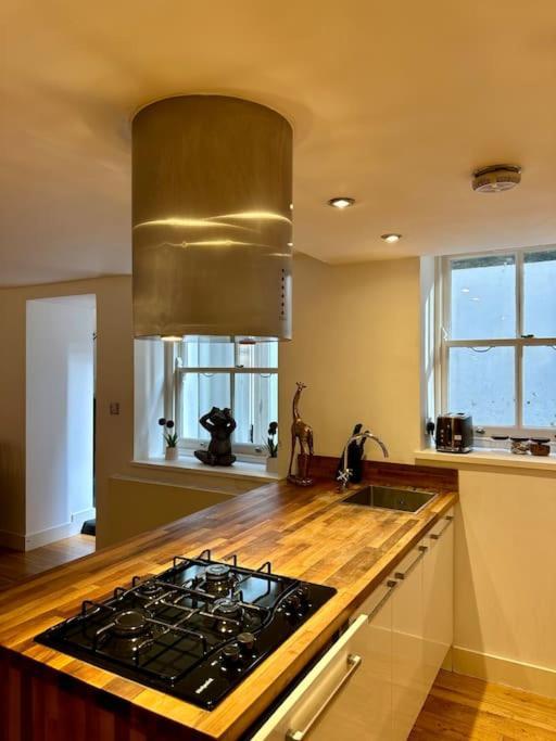 Opulent Oasis In London Apartment Ngoại thất bức ảnh