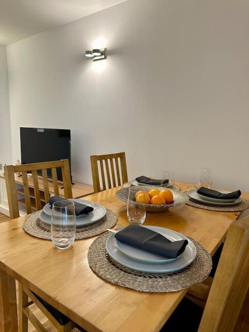 Opulent Oasis In London Apartment Ngoại thất bức ảnh