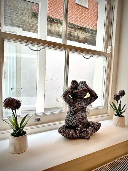 Opulent Oasis In London Apartment Ngoại thất bức ảnh