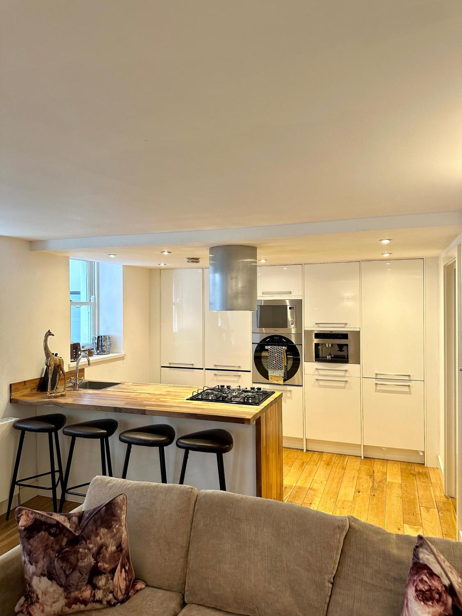 Opulent Oasis In London Apartment Ngoại thất bức ảnh